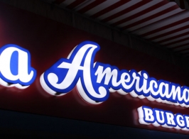 La Americana Banner